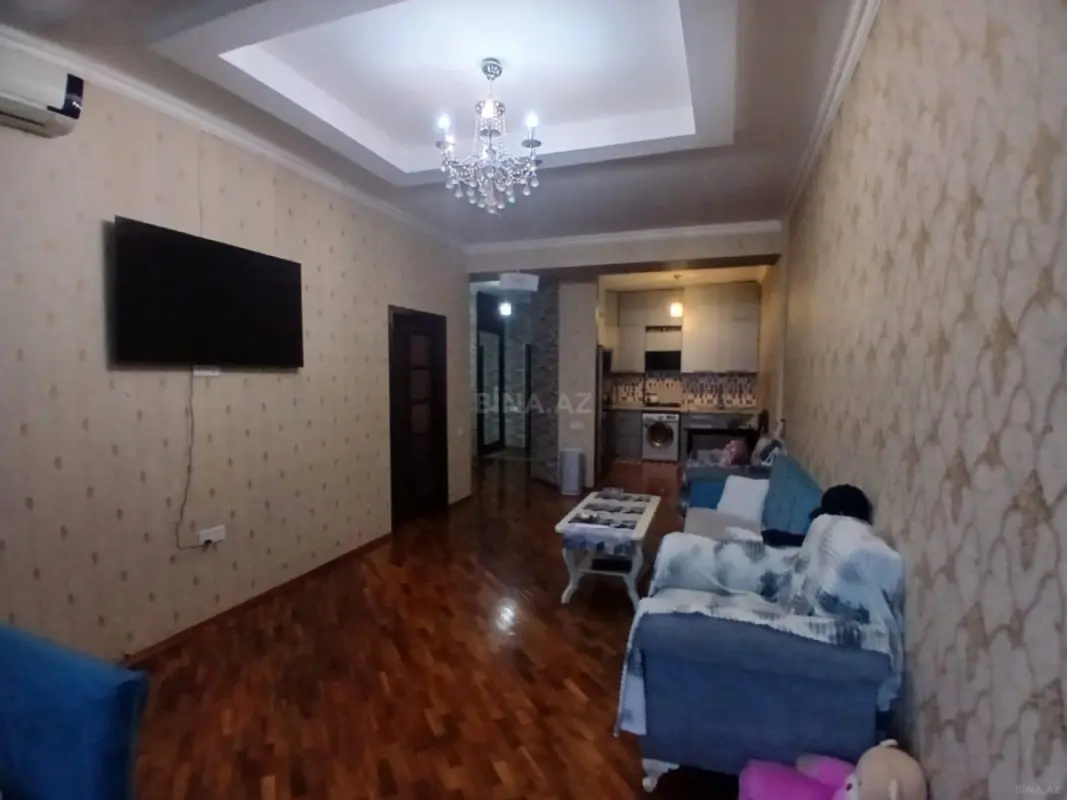 Satılır 2 otaqlı mənzil 67 m²