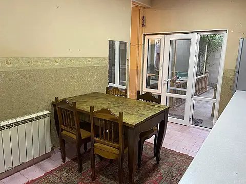 Kirayə verilir 1 otaqlı həyət evi 30 m² — Bakı, Bakıxanov 1 otaq 30.00 m²