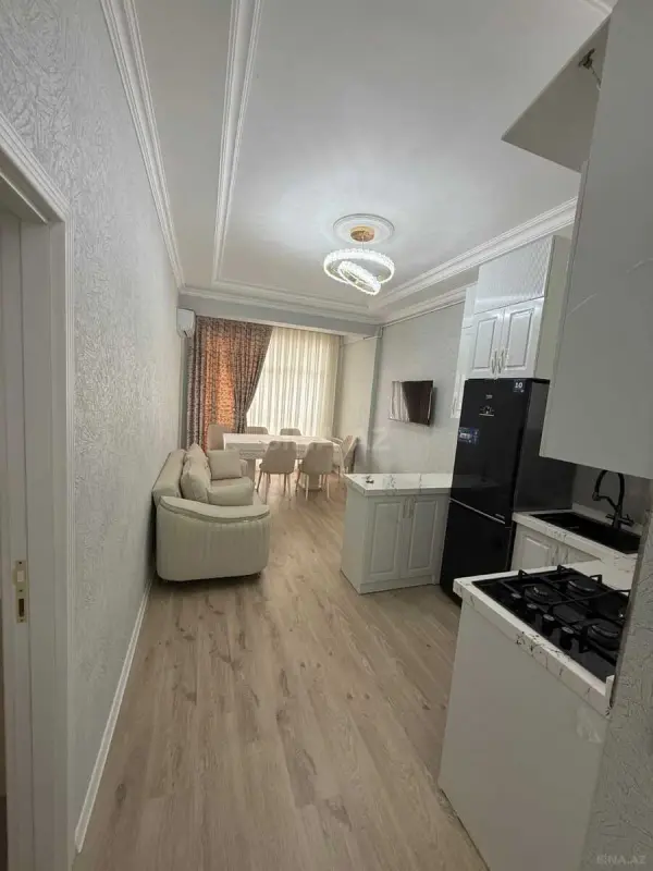 Kirayə verilir 2 otaqlı mənzil 70 m²