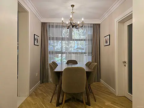 Kirayə verilir 3 otaqlı mənzil 150 m² — Bakı, Nərimanov 3 otaq 150.00 m²