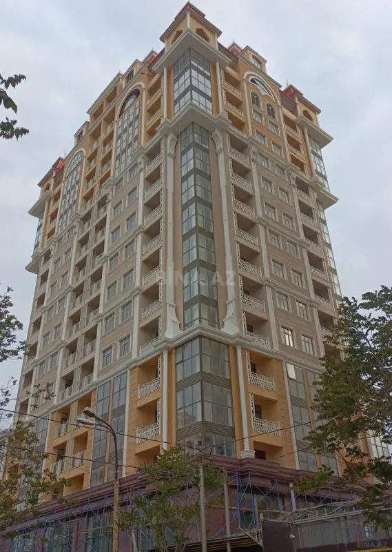 Satılır 3 otaqlı mənzil 110 m²