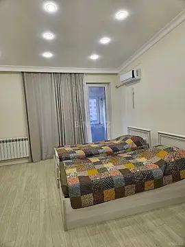 Kirayə verilir 3 otaqlı mənzil 140 m² — Bakı 3 otaq 140.00 m²