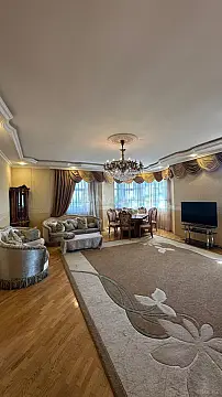 Satılır 3 otaqlı mənzil 170 m² — Bakı 3 otaq 170.00 m²