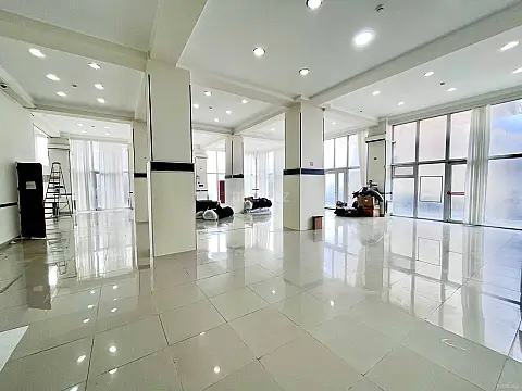 Kirayə verilir obyekt 350 m² — Bakı, Əhmədli 350.00 m²