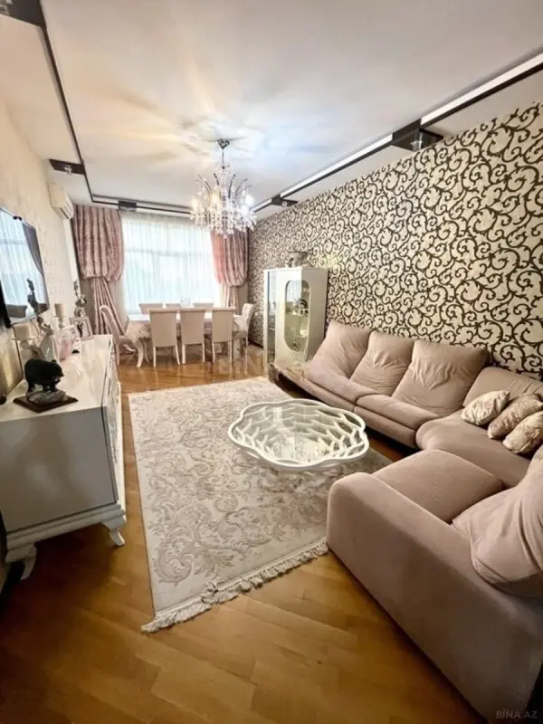 Satılır 3 otaqlı mənzil 119 m²