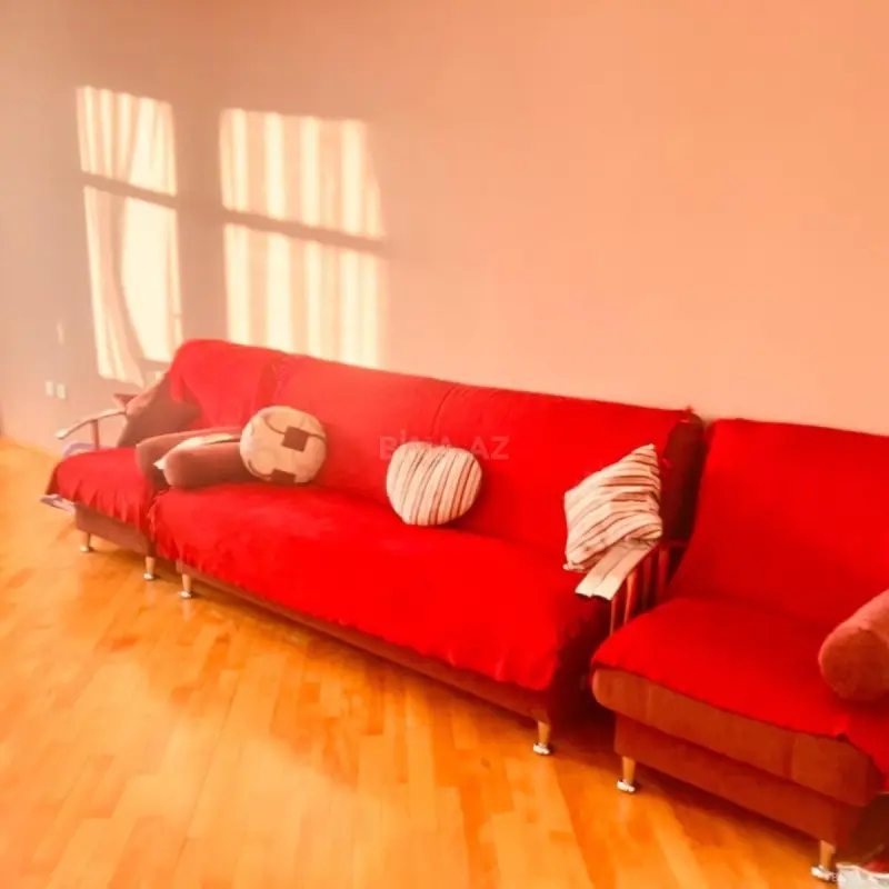 Kirayə verilir 3 otaqlı mənzil 110 m²