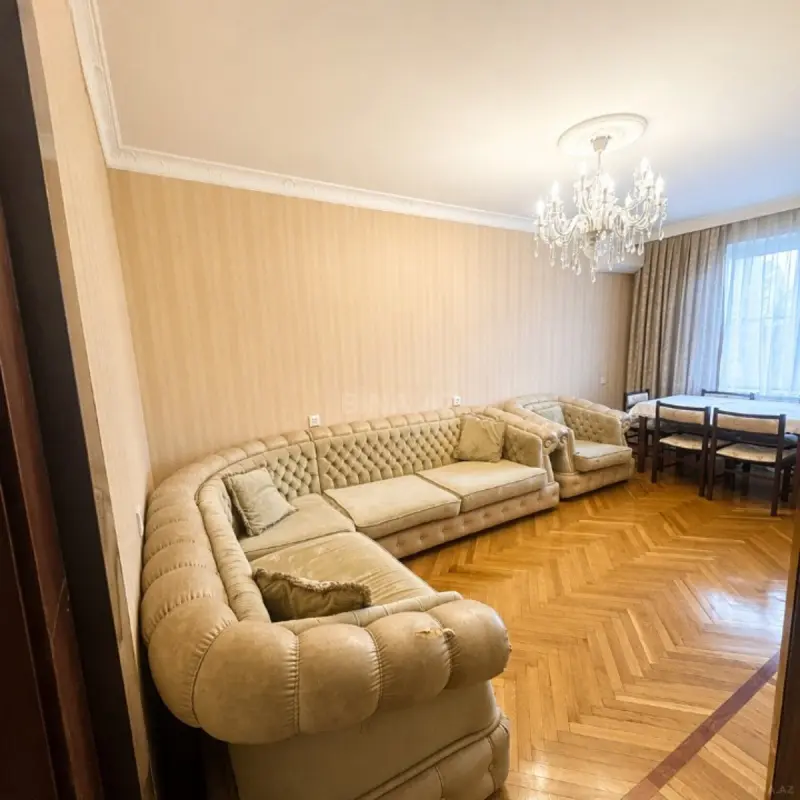 Satılır 4 otaqlı mənzil 90 m²