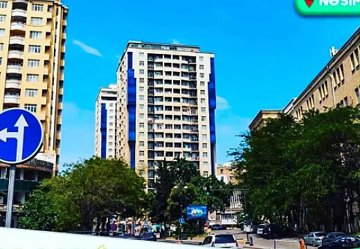 Satılır 4 otaqlı mənzil 217 m² — Bakı 4 otaq 217.00 m²