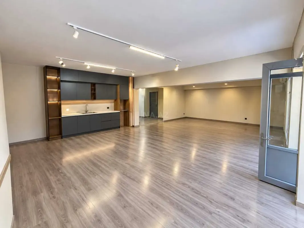 Kirayə verilir obyekt 280 m²