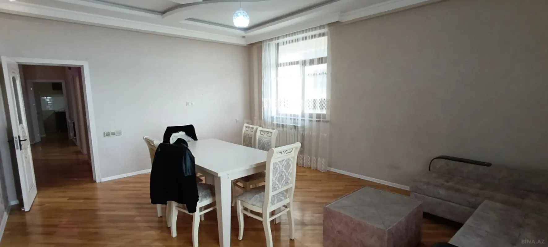 Kirayə verilir 3 otaqlı mənzil 117 m²
