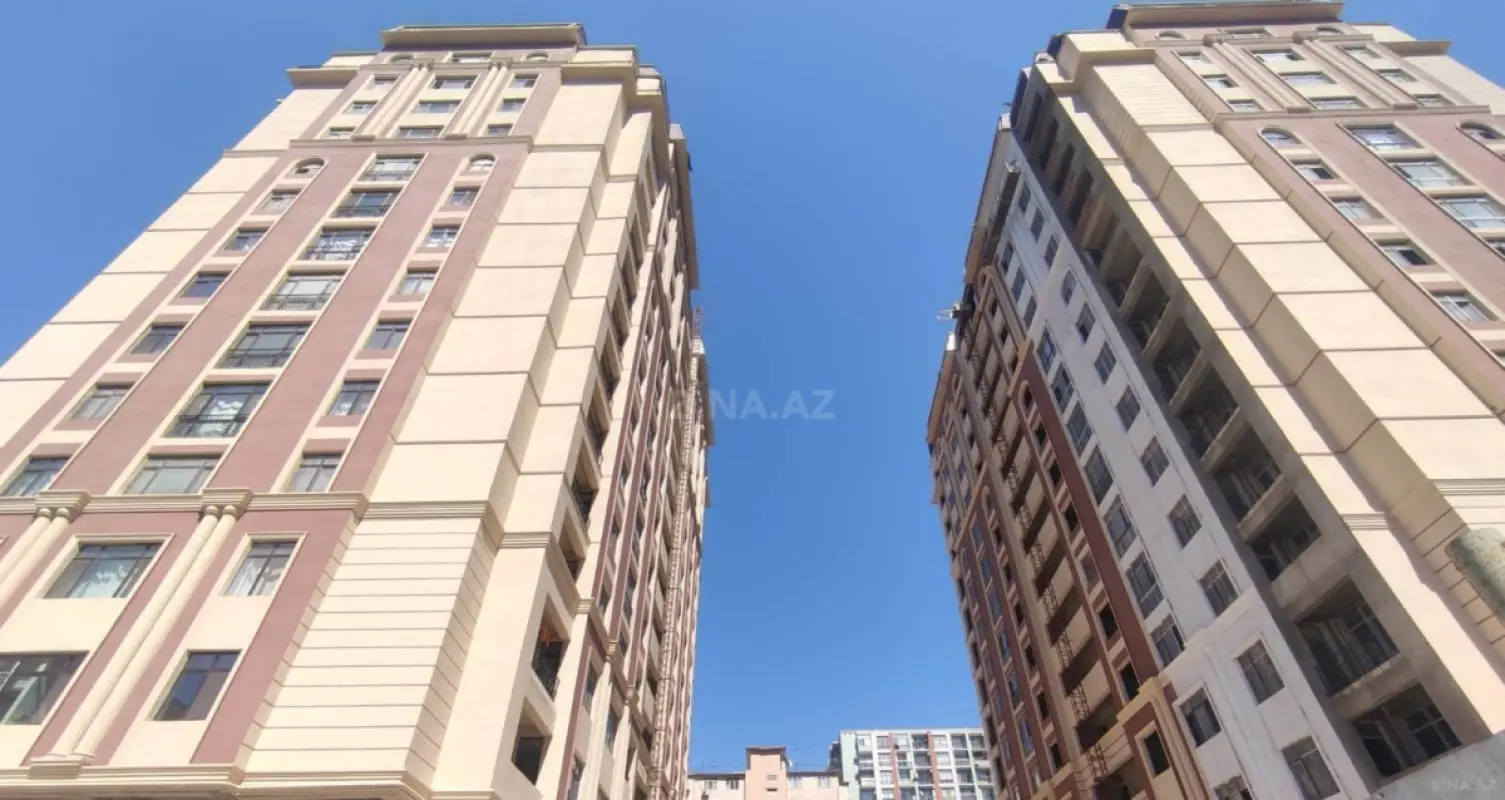 Satılır 2 otaqlı mənzil 75 m²