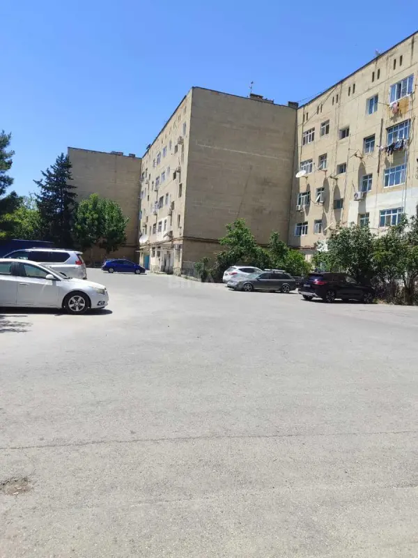 Satılır 3 otaqlı mənzil 52 m²