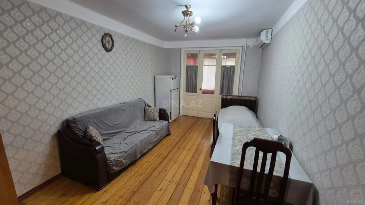 Satılır 2 otaqlı mənzil 33 m²