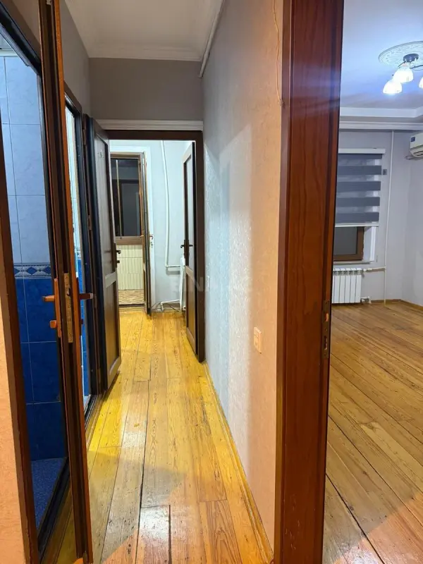 Kirayə verilir 2 otaqlı mənzil 60 m²
