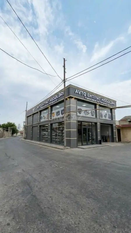 Satılır obyekt 400 m²