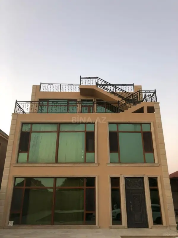 Satılır 4 otaqlı həyət evi 350 m²