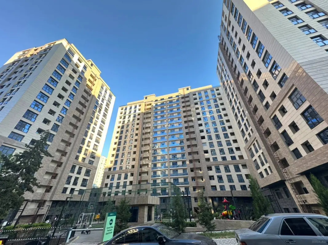 Satılır 3 otaqlı mənzil 125 m²