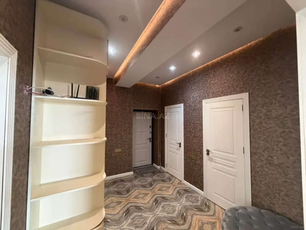 Kirayə verilir 2 otaqlı mənzil 96 m²