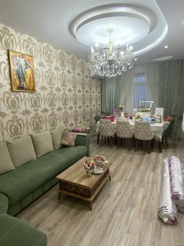 Kirayə verilir 2 otaqlı mənzil 75 m²