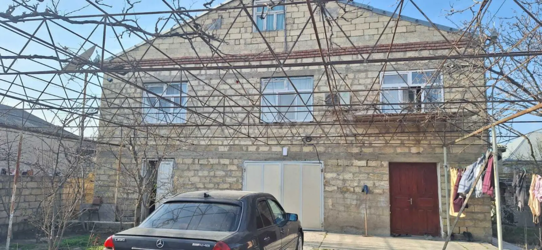 Satılır 4 otaqlı həyət evi 97 m²