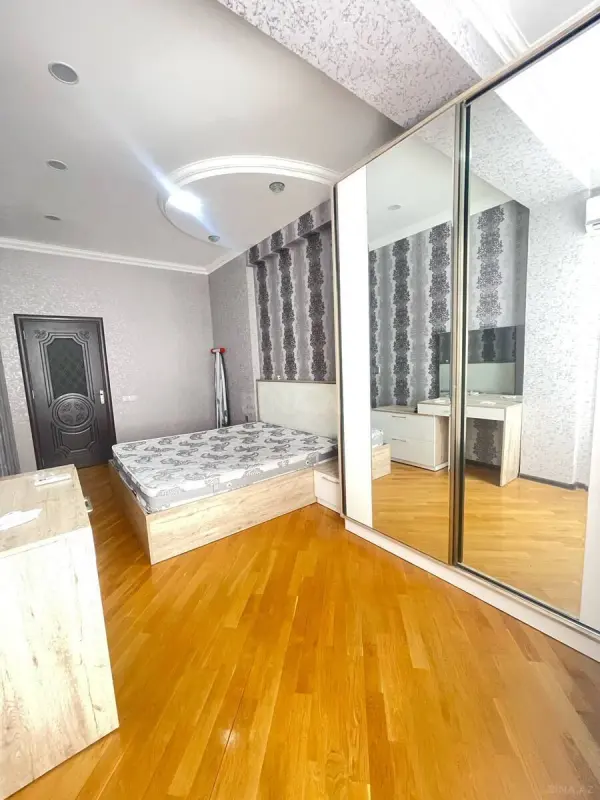 Kirayə verilir 2 otaqlı mənzil 75 m²