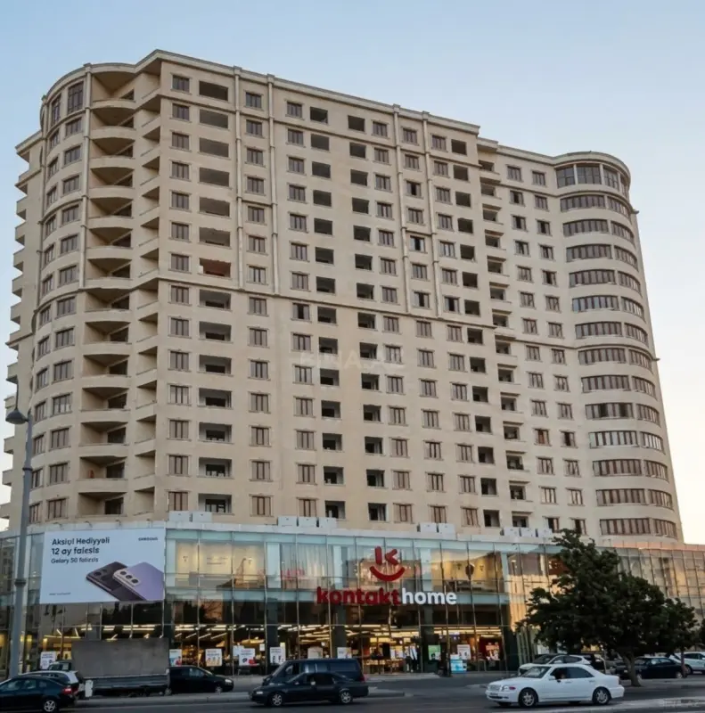 Satılır 2 otaqlı mənzil 70 m²