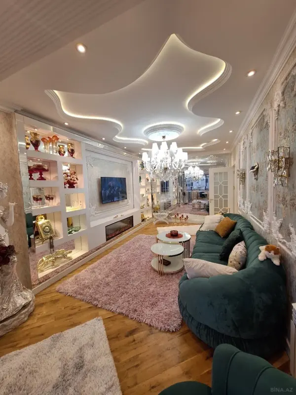 Satılır 4 otaqlı mənzil 105 m²