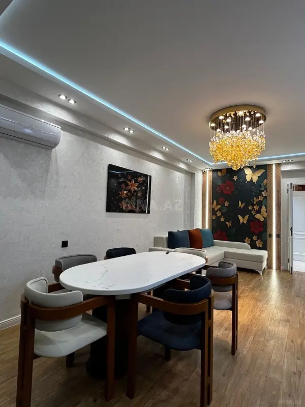 Kirayə verilir 3 otaqlı mənzil 110 m²