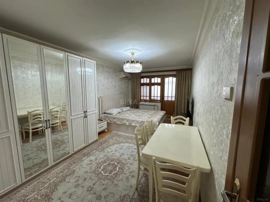 Kirayə verilir 4 otaqlı mənzil 100 m²