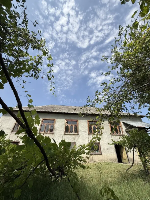 Satılır 4 otaqlı həyət evi 150 m²