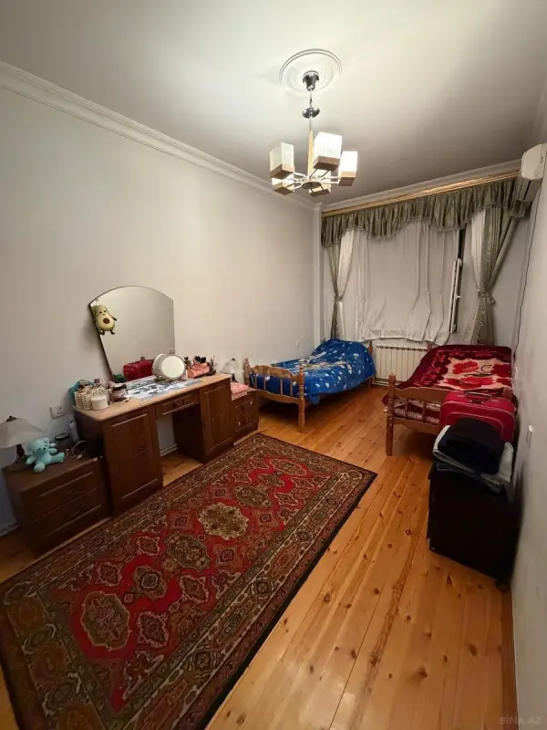 Kirayə verilir 3 otaqlı mənzil 100 m²