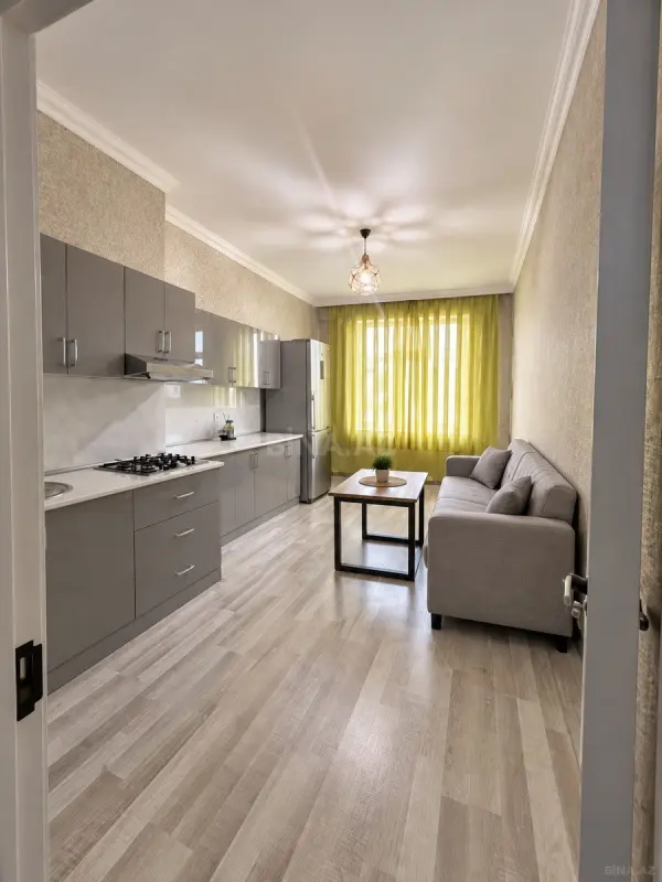 Kirayə verilir 2 otaqlı mənzil 85 m²