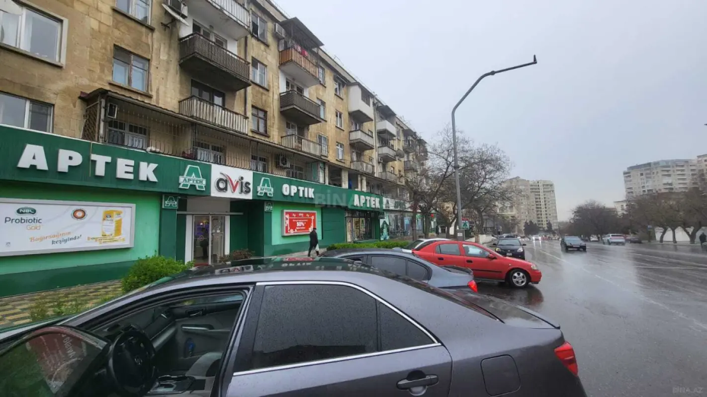Satılır 2 otaqlı mənzil 57 m²