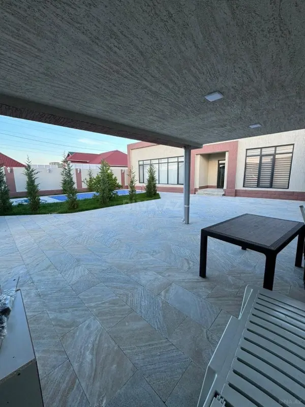 Satılır 4 otaqlı həyət evi 160 m²