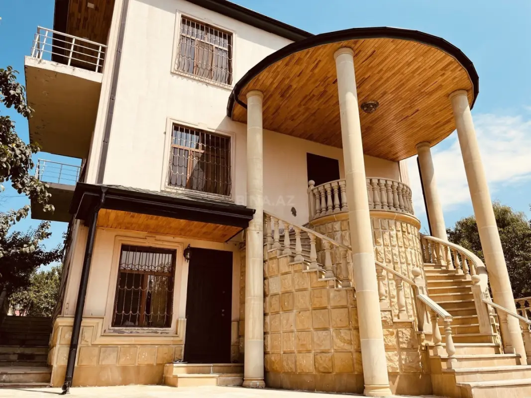 Kirayə verilir 9 otaqlı həyət evi 255 m²