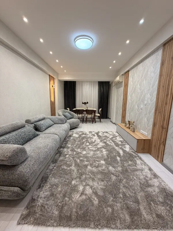 Satılır 2 otaqlı mənzil 68 m²