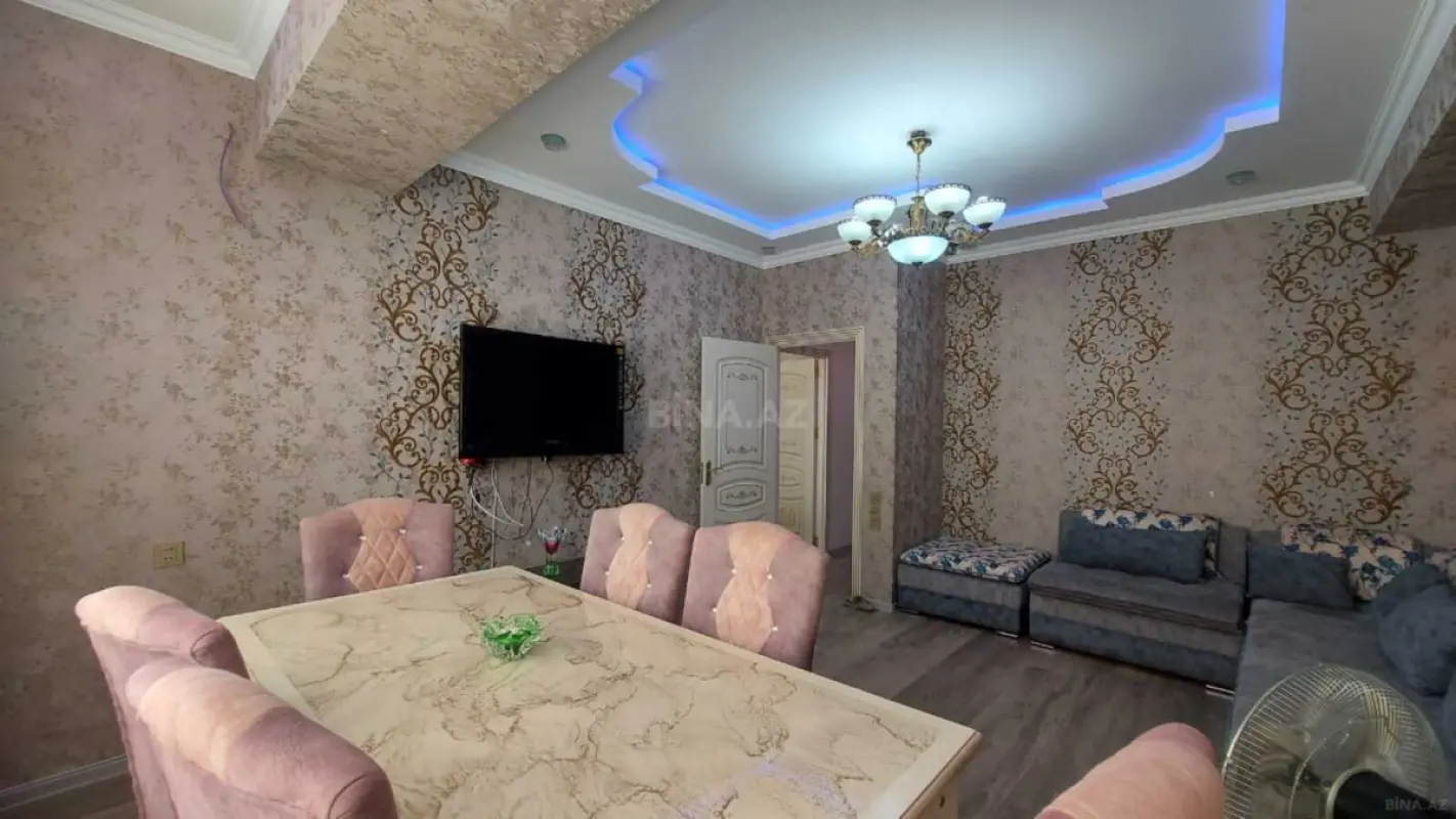 Satılır 4 otaqlı mənzil 121 m²
