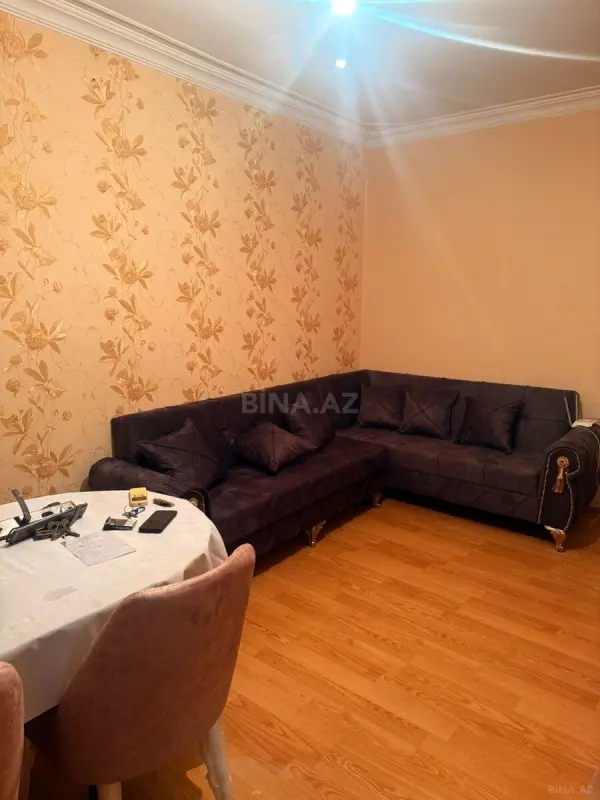 Kirayə verilir 2 otaqlı mənzil 55 m²