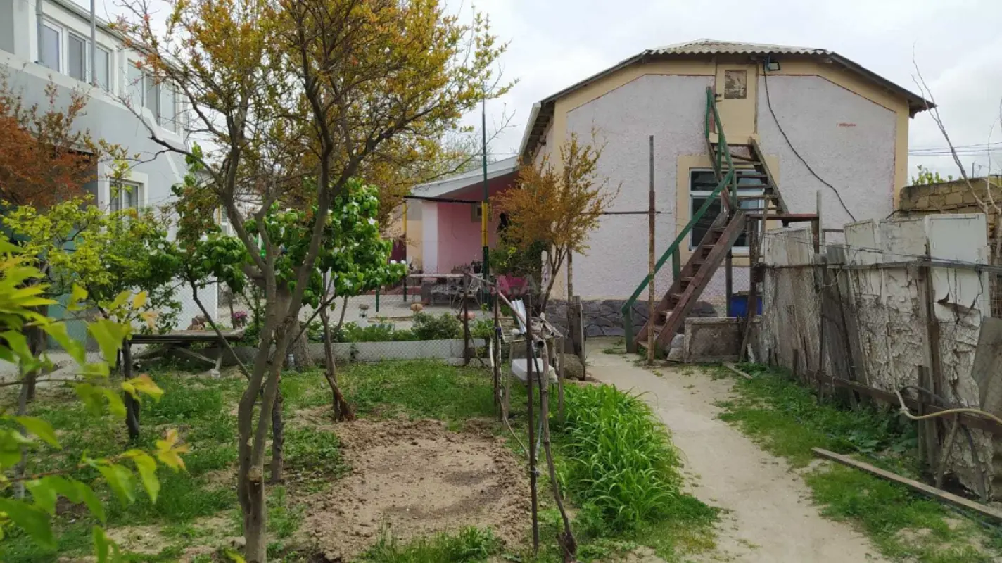 Satılır 2 otaqlı həyət evi 80 m²