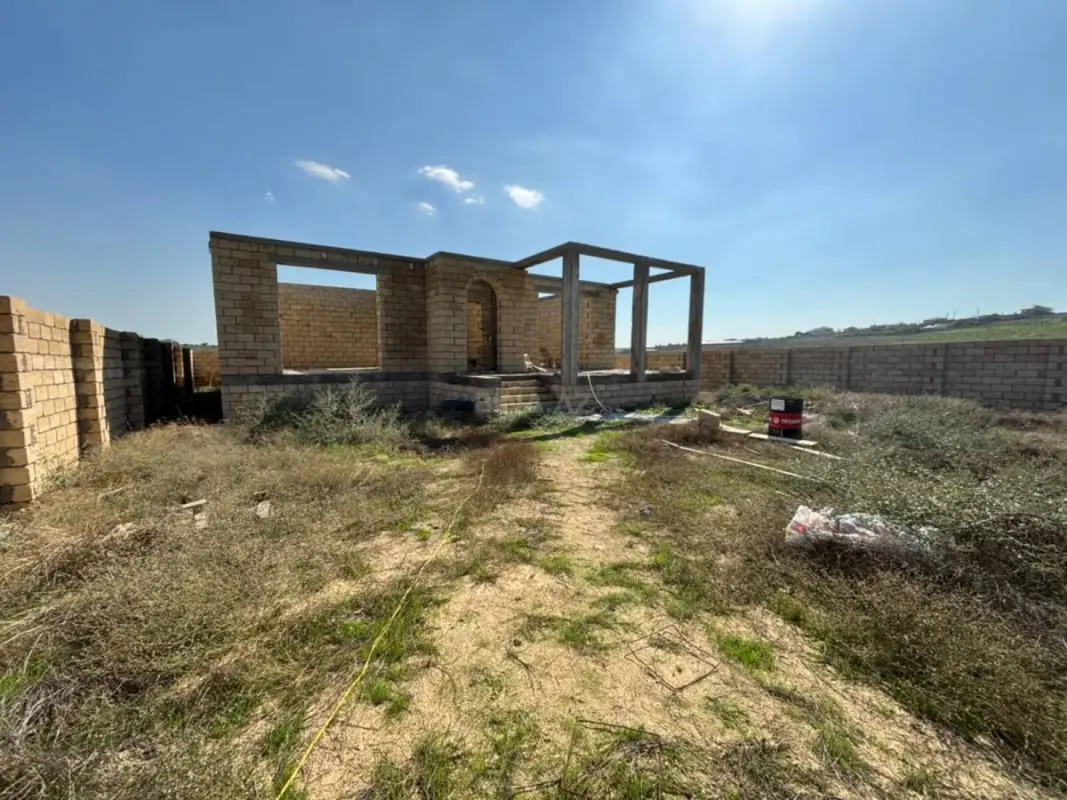 Satılır 5 otaqlı həyət evi 200 m²
