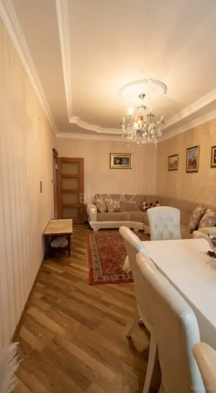 Satılır 4 otaqlı mənzil 90 m²