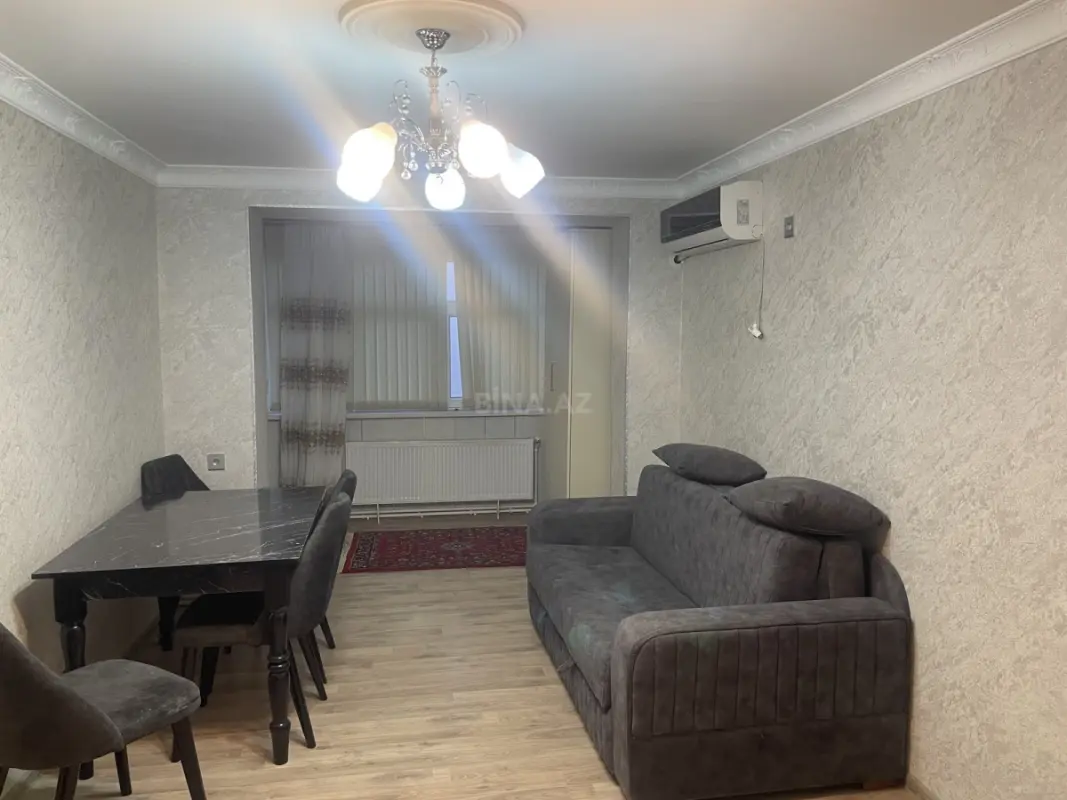 Kirayə verilir 2 otaqlı mənzil 50 m²