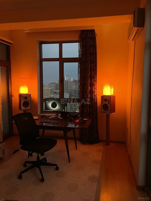 Kirayə verilir 2 otaqlı mənzil 94.6 m²