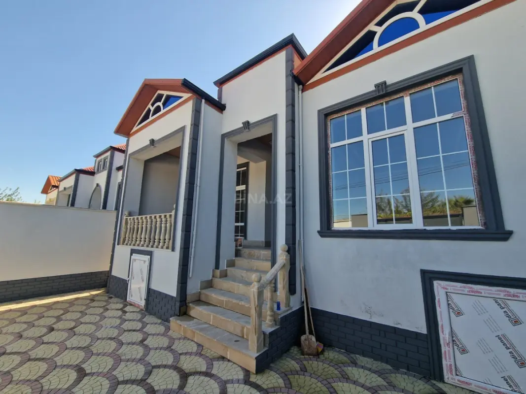 Satılır 4 otaqlı həyət evi 123 m²