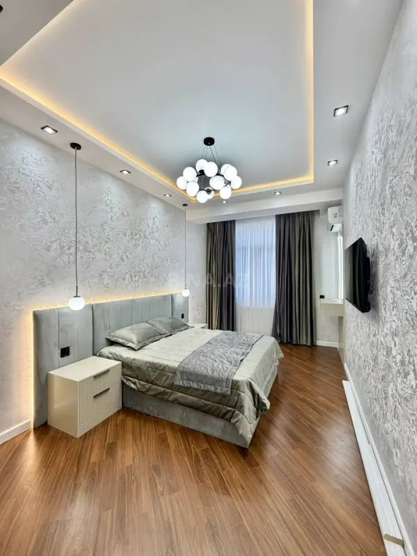 Satılır 2 otaqlı mənzil 61 m²