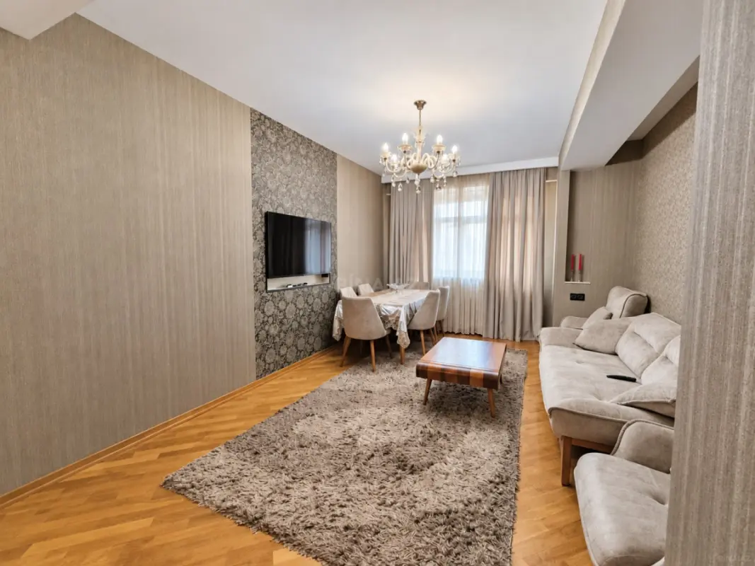 Satılır 3 otaqlı mənzil 110 m²