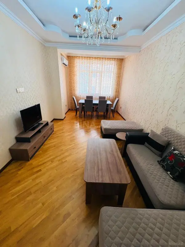 Kirayə verilir 2 otaqlı mənzil 76 m²