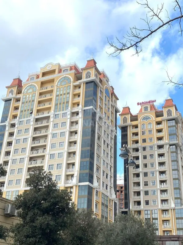 Kirayə verilir 2 otaqlı mənzil 80 m²