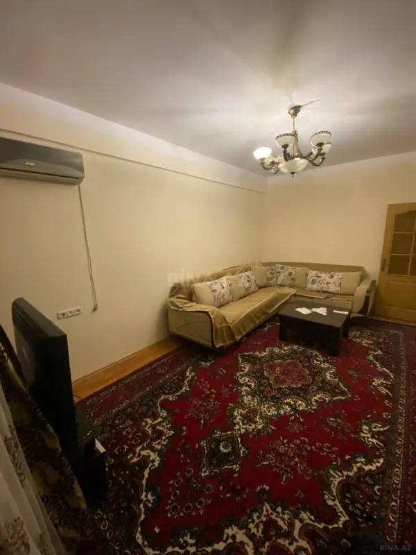 Kirayə verilir 3 otaqlı mənzil 100 m²