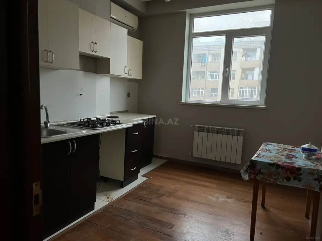 Kirayə verilir 2 otaqlı mənzil 80 m²